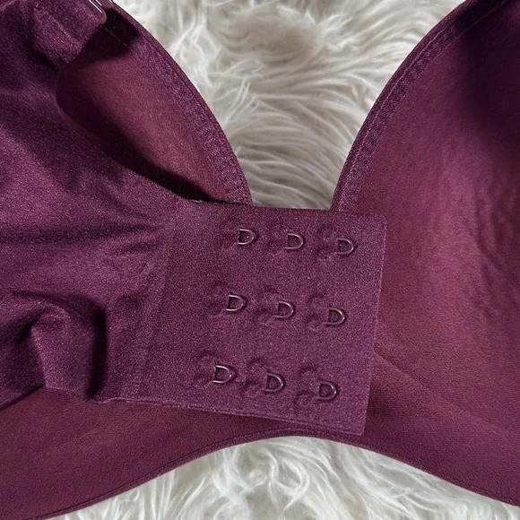 Victoria's Secret Plum Smooth T-Shirt Bra - Picture 5 of 9
